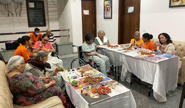 Comprehensive Daycare for Seniors Near Delhi